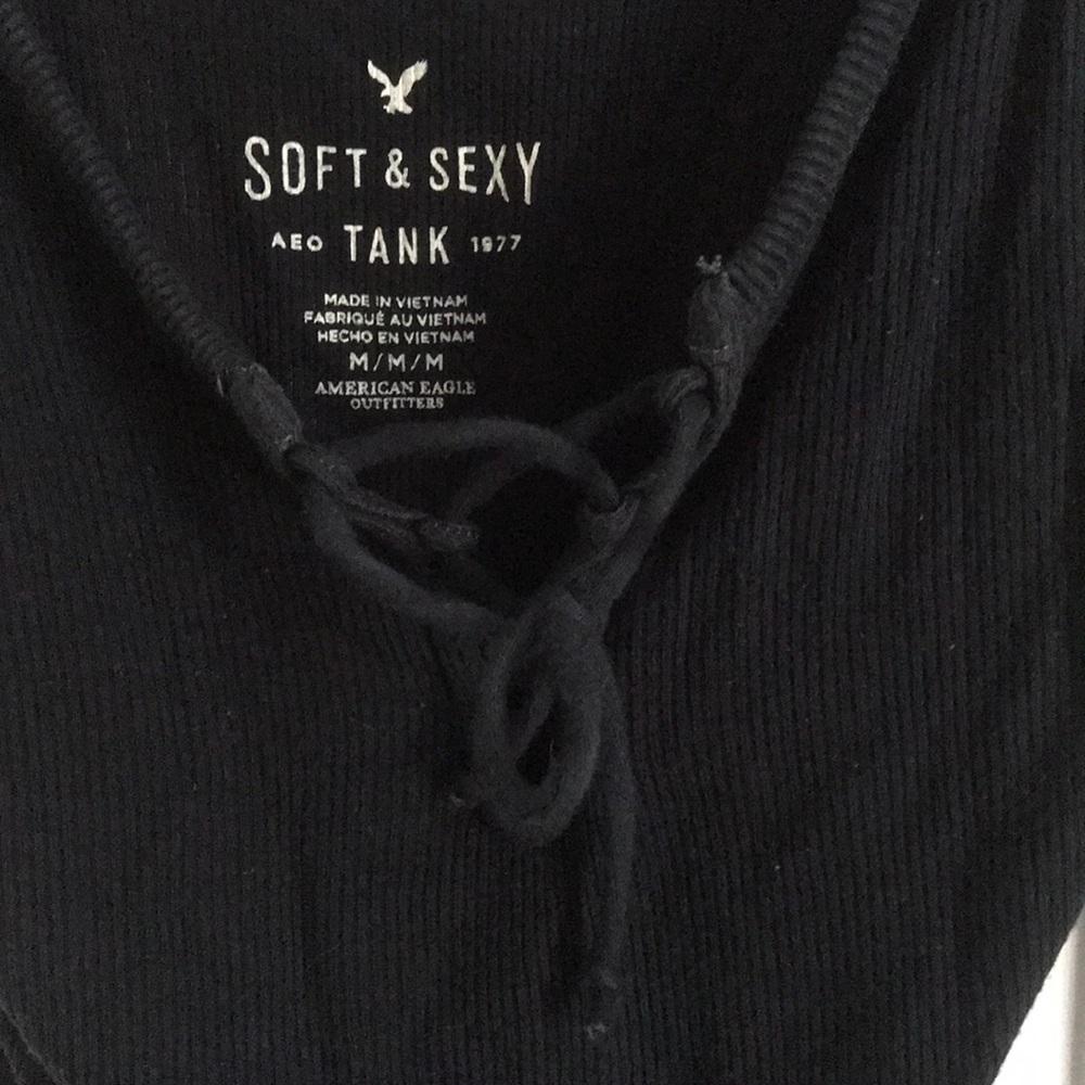 AE navy crop top - Picture 2 of 2